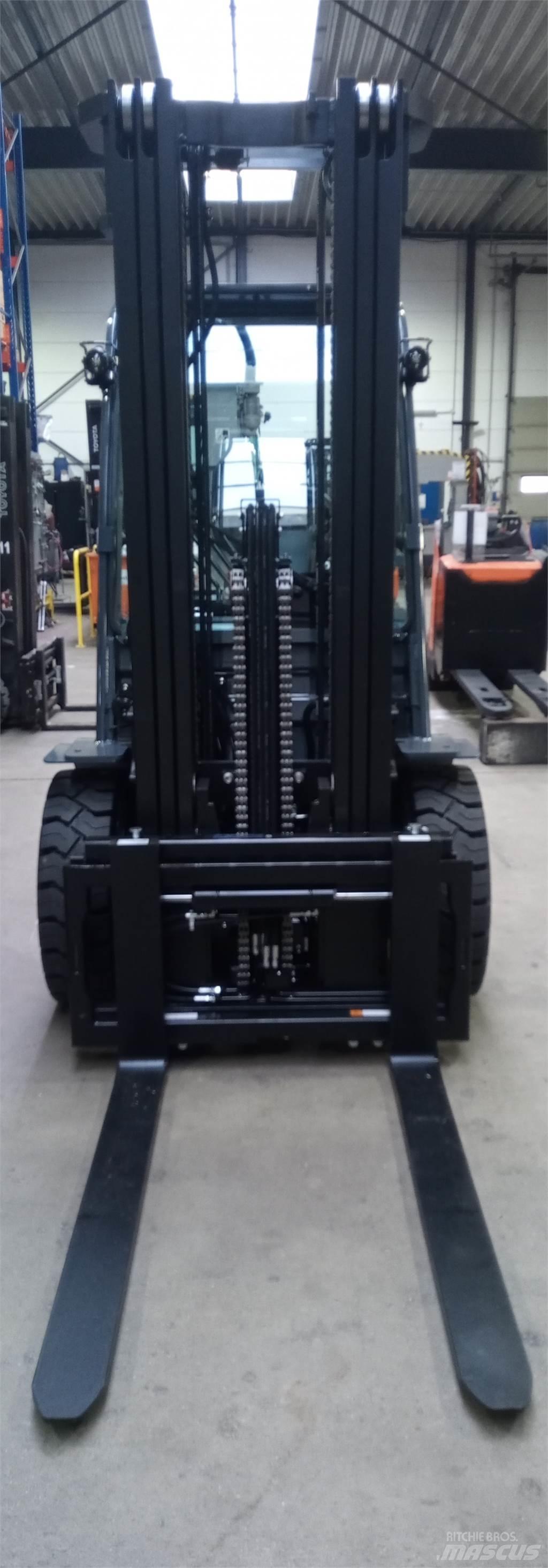 Toyota 52-8FDJF35 شاحنات الديزل