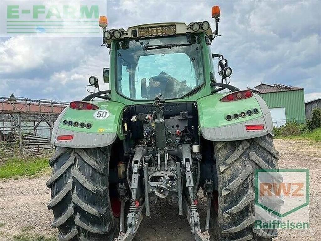 Fendt 718 vario الجرارات