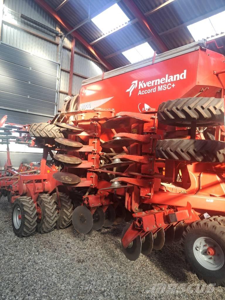  Såmaskine Kverneland مثاقيب مدمجة
