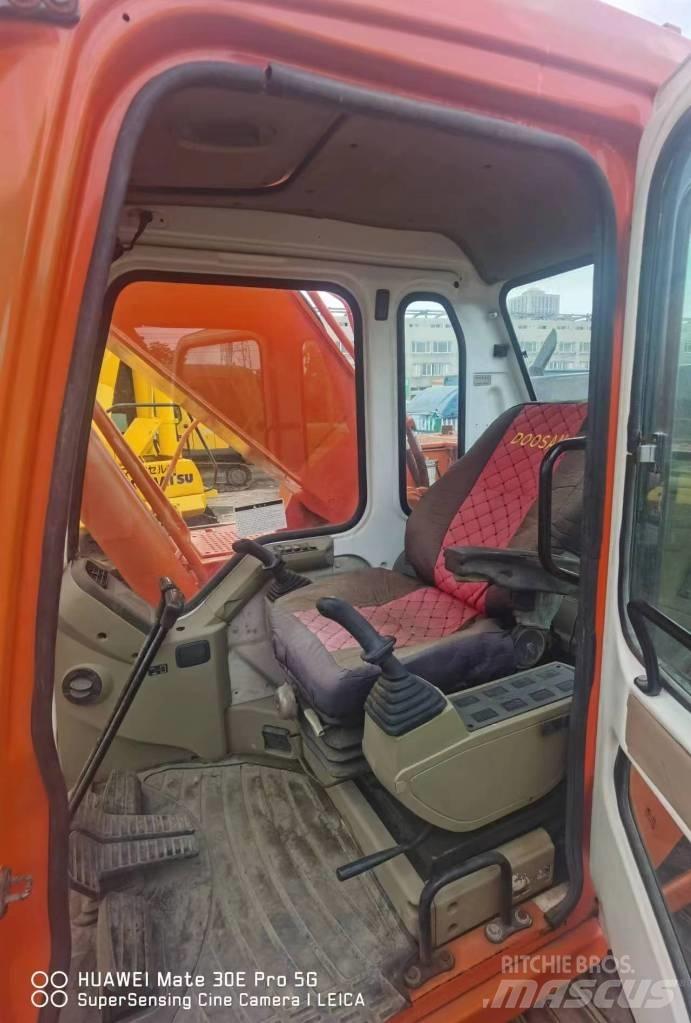 Doosan DH 300 LC-7 حفارات زحافة