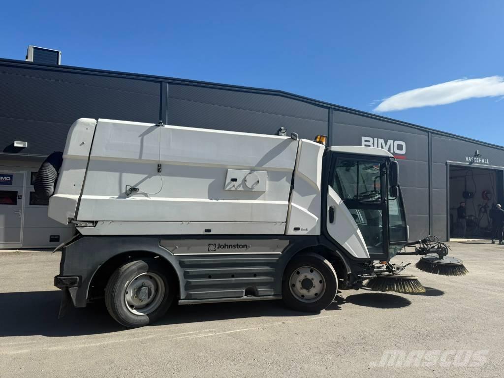 Johnston C401 كناسات