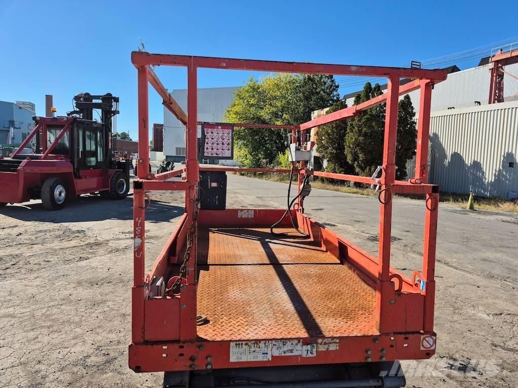 SkyJack SJ 4626 رافعات مقصية الشكل