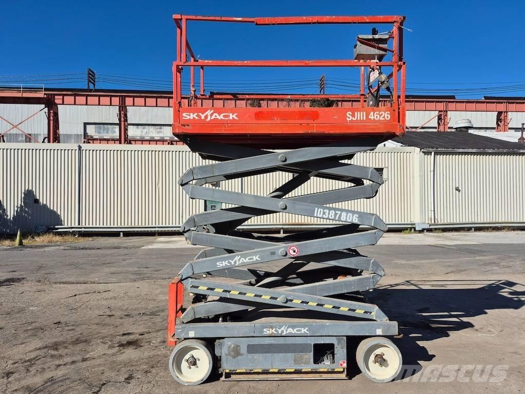 SkyJack SJ 4626 رافعات مقصية الشكل
