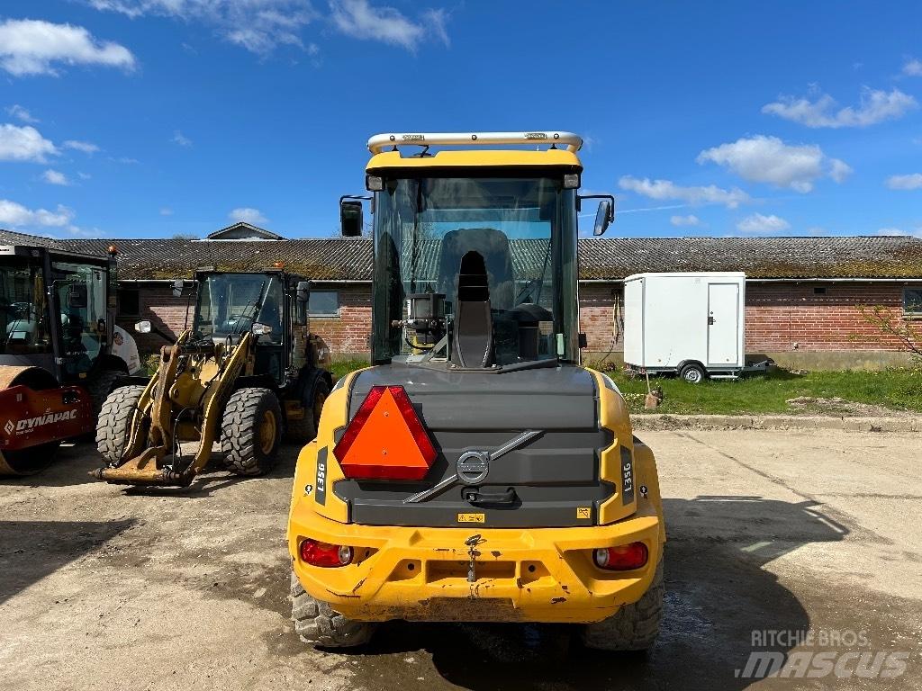 Volvo L 35 G لوادر بعجل