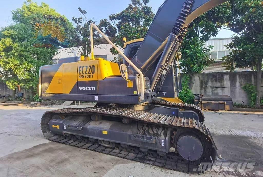 Volvo EC 220 حفارات زحافة
