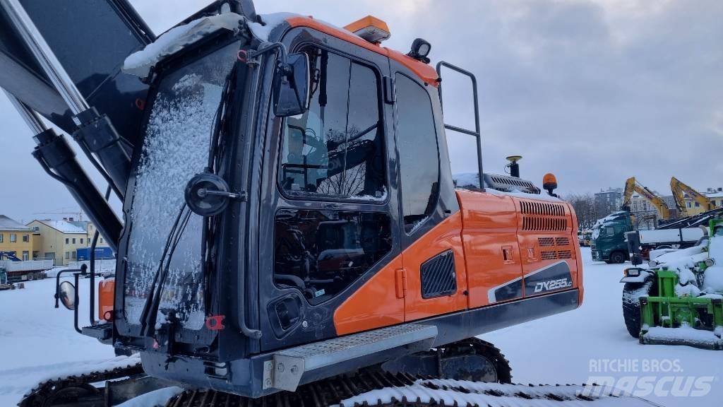 Doosan DX 255 LC-5 حفارات زحافة