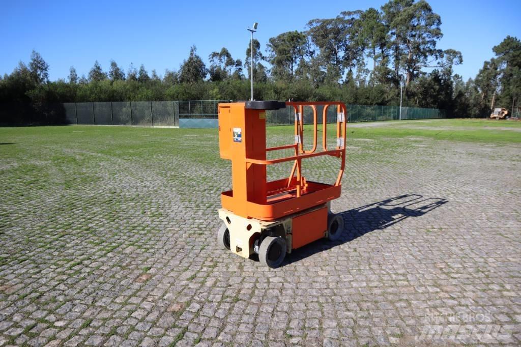 JLG 1230ES 5.66 m رافعات السارية الرأسية