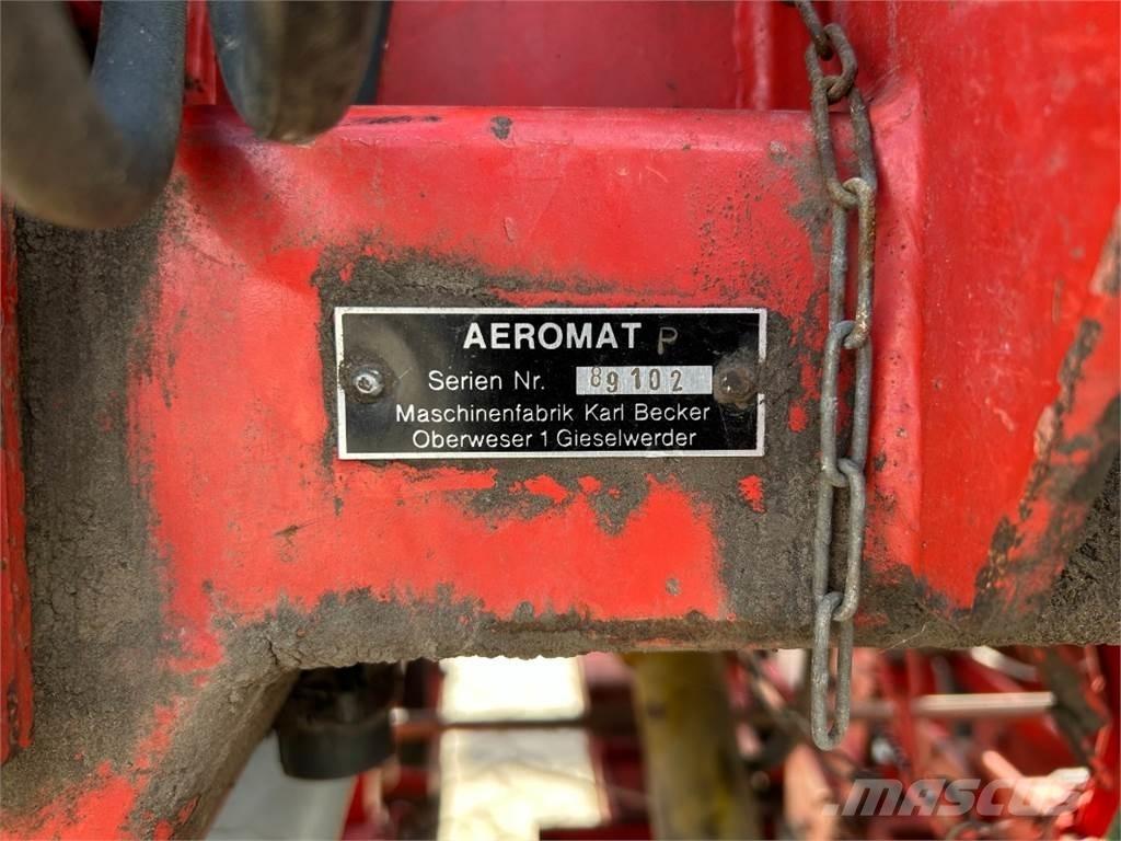 Becker Aeromat 6 ماكينات البذر الدقيق