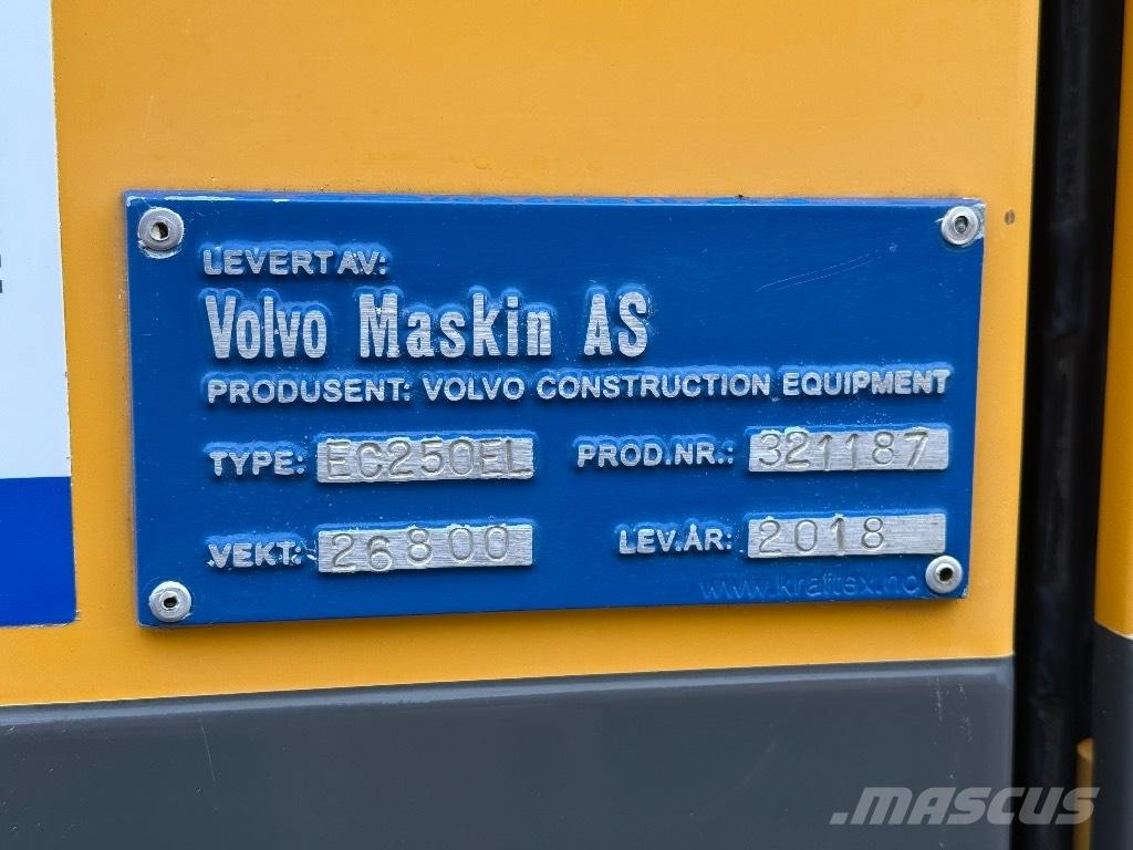 Volvo EC 250 EL حفارات زحافة