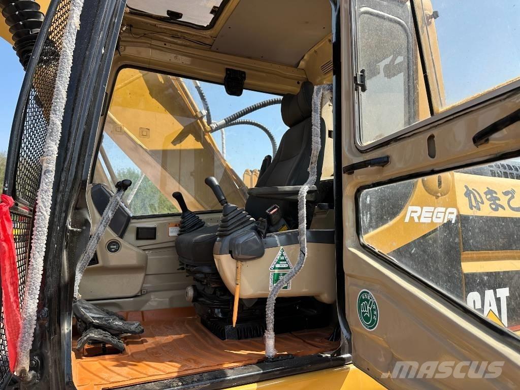 CAT 320BL حفارات زحافة
