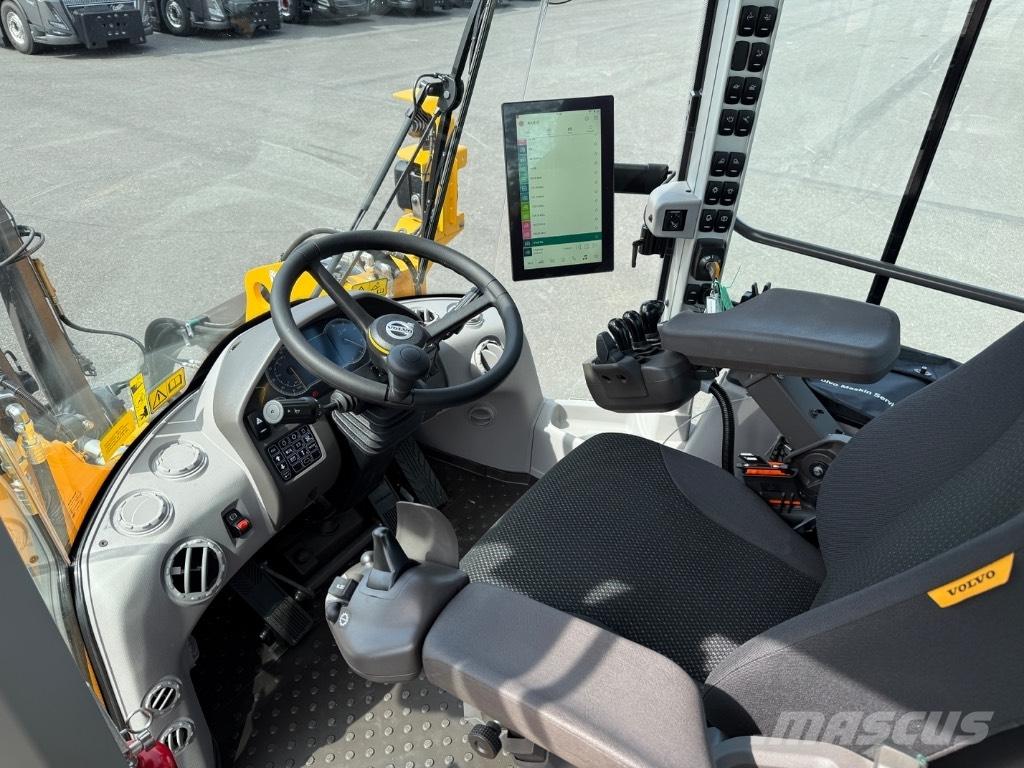 Volvo L 90 H LockUp لوادر بعجل