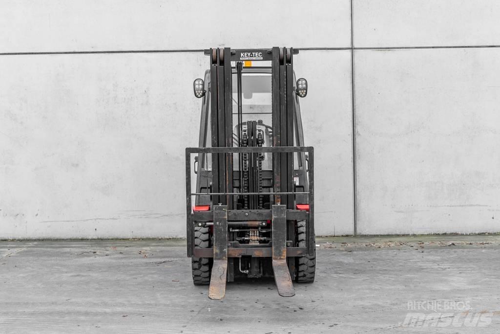 Manitou MI 25 D شاحنات الديزل