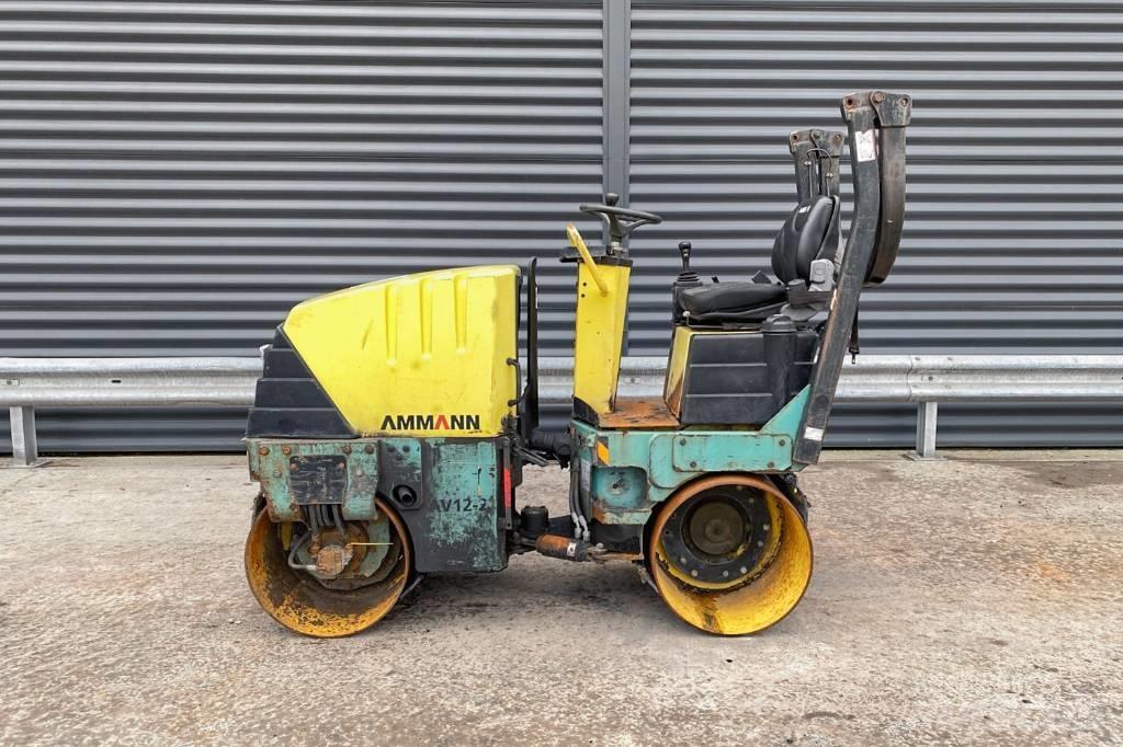 Ammann AV 12-2 مداحل ثنائية الاسطوانة