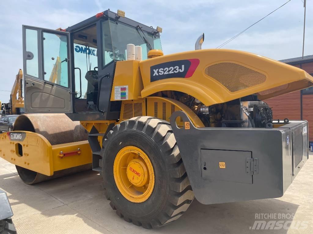 XCMG XS 223 J مداحل أحادية الأسطوانة