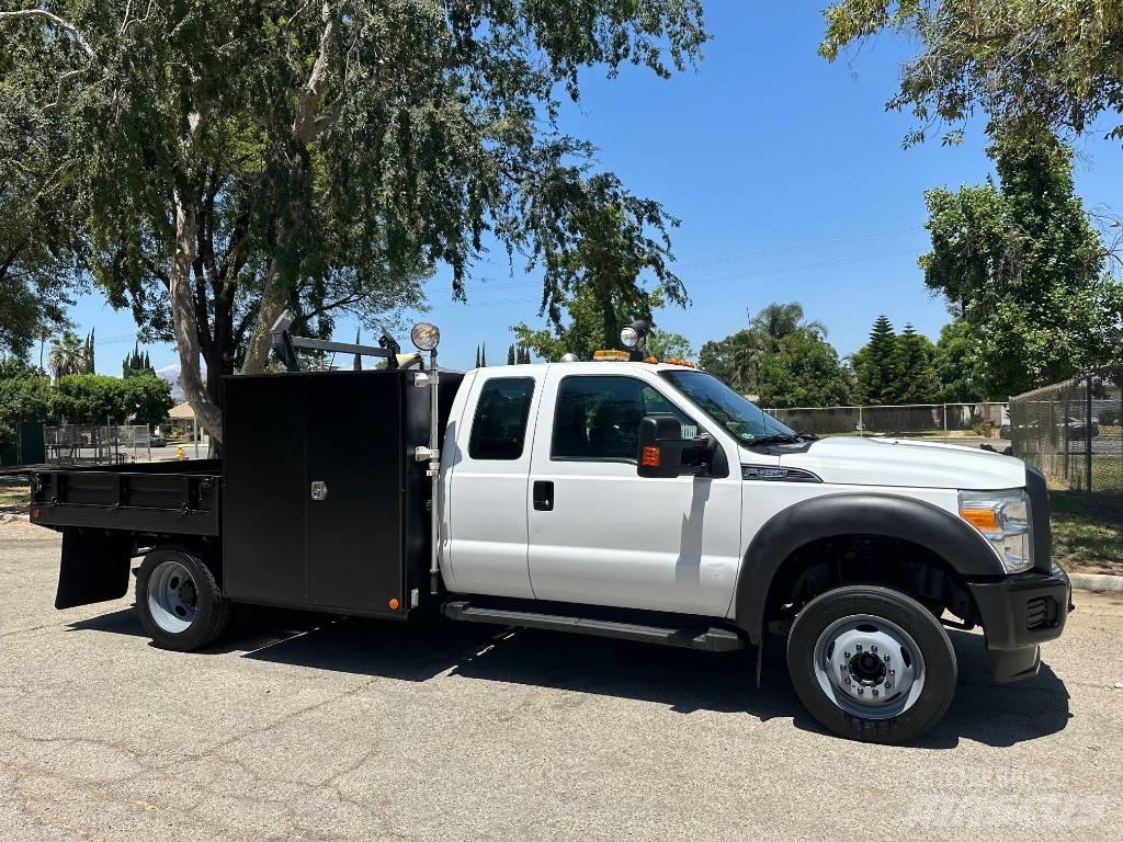 Ford F 450 SD شاحنات خفيفة/مفصلية الجوانب