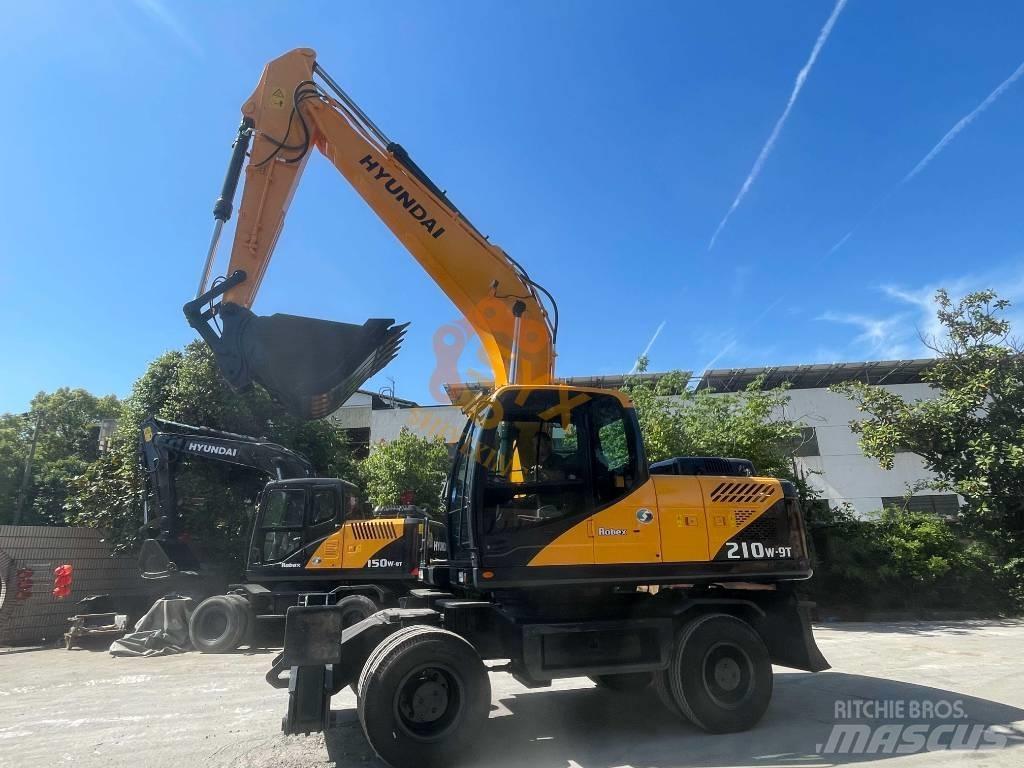 Hyundai Robex 210W-9 حفارات بعجل