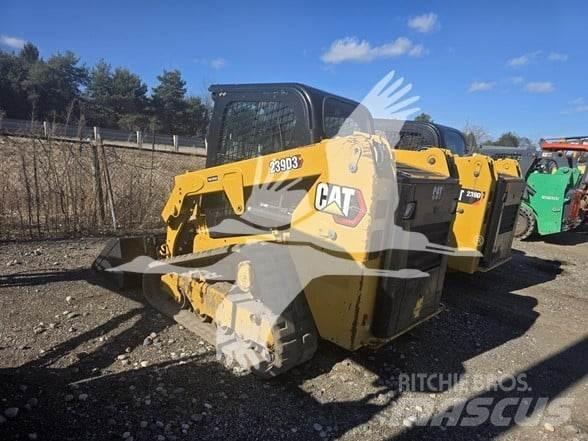 CAT 239D3 لوادر انزلاقية التوجيه