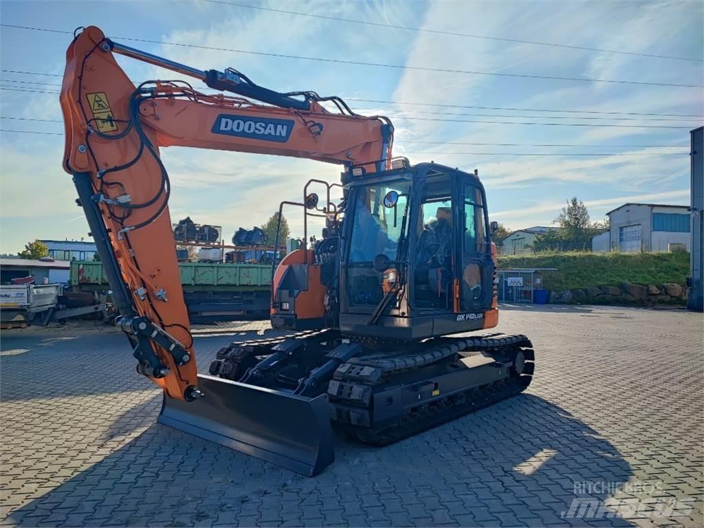 Doosan DX140LCR-7 حفارات زحافة