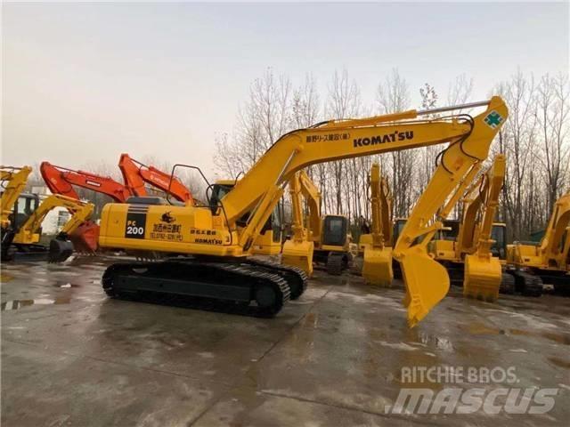 Komatsu PC200-7 حفارات زحافة
