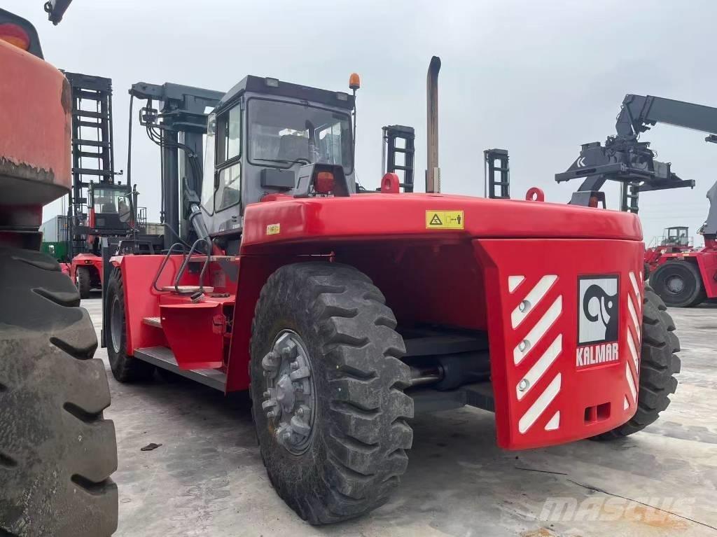 Kalmar DCF 300-12 شاحنات الديزل