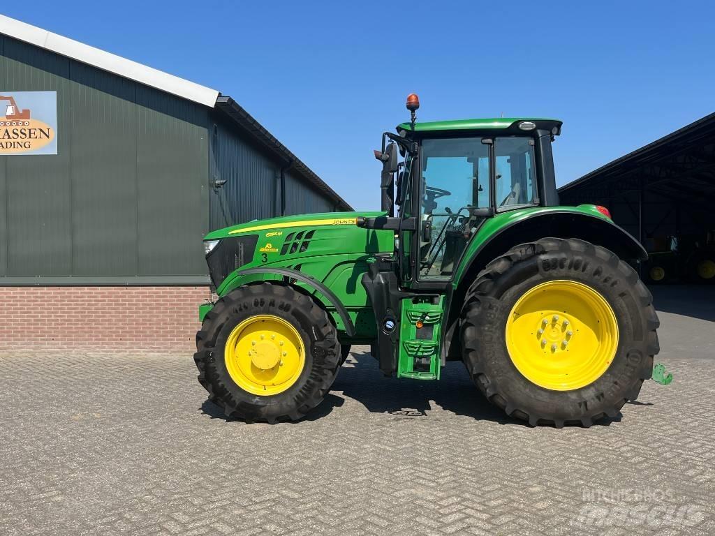 John Deere 6155 M الجرارات