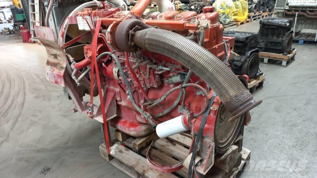 Volvo TD121G محركات