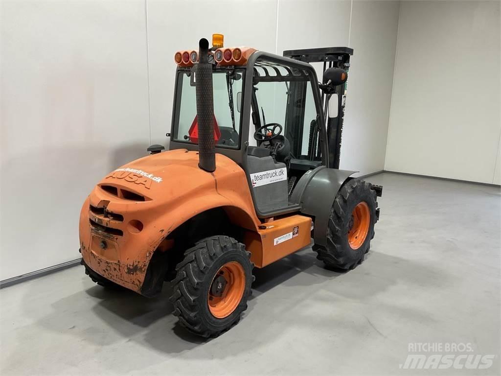Ausa C250 HX4 شاحنات الديزل