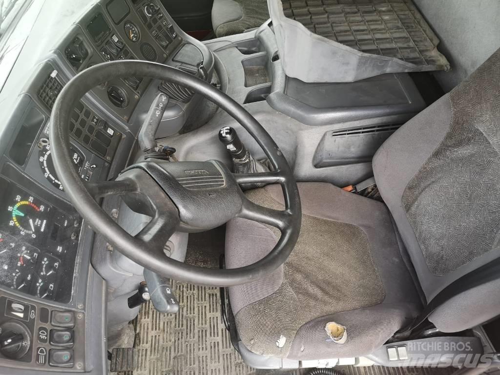 Scania 94 D 220 شاحنات الرافعات