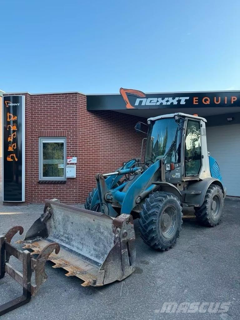 Atlas AR 65 لوادر بعجل