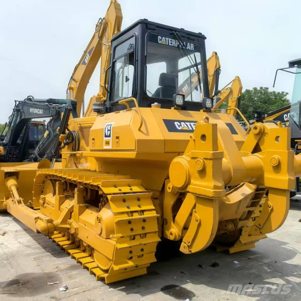 CAT D 6 D بلدوزرات مجنزرة