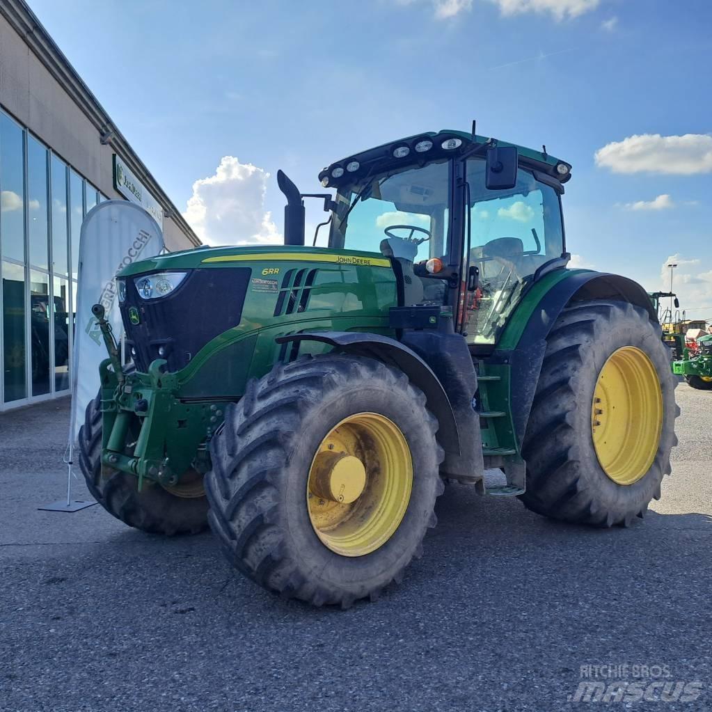 John Deere 6175 R الجرارات