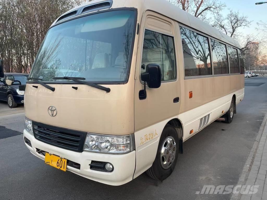 Toyota Coaster Bus حافلة صغيرة