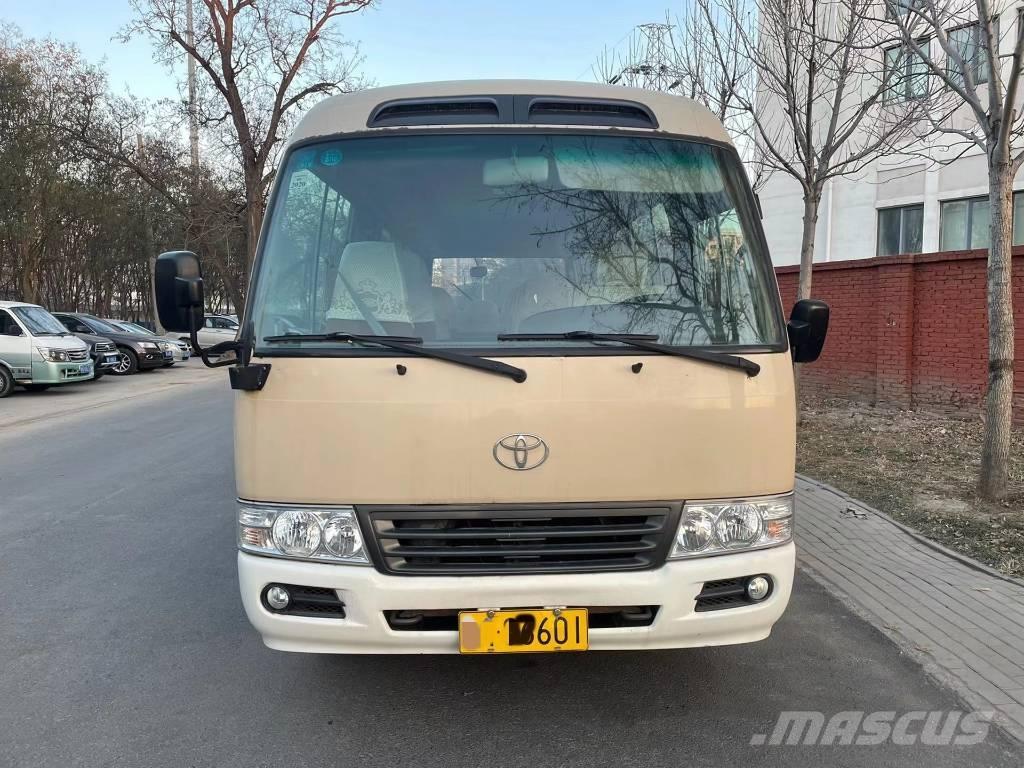 Toyota Coaster Bus حافلة صغيرة