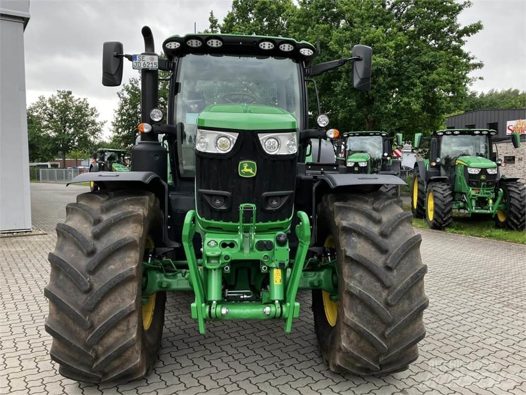 John Deere 6R 215 الجرارات