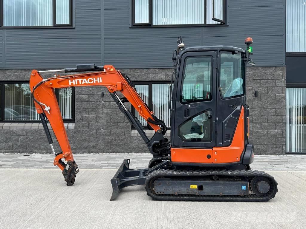 Hitachi ZX 33 U-6CLR حفارات صغيرة أقل من 7 طن (حفارات صغيرة)