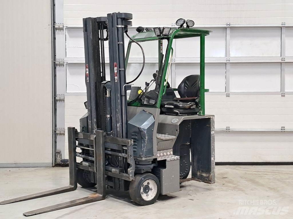 Combilift CBE2500 شاحنات ذات رافعات شوكية تعمل بالكهرباء