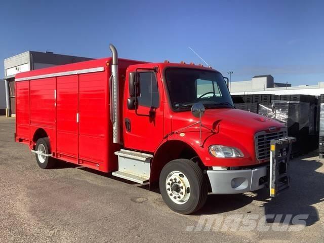 Freightliner M2 شاحنات نقل المشروبات