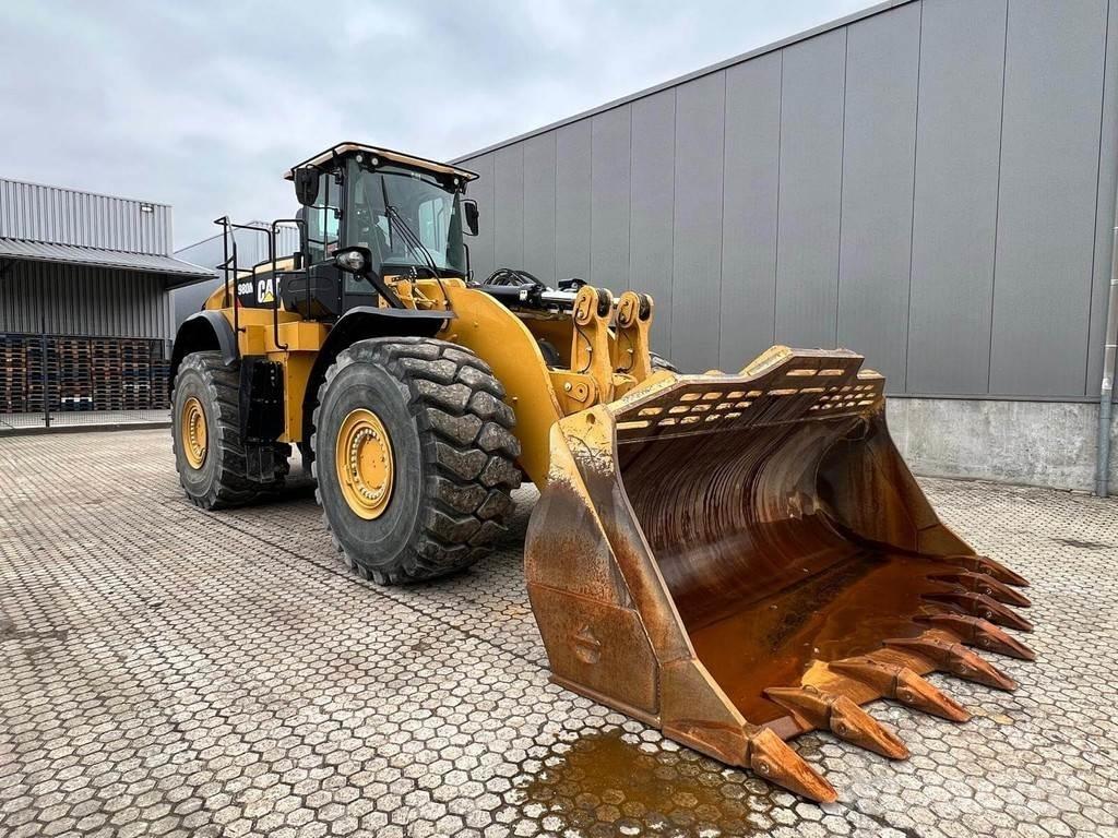 CAT 980M لوادر بعجل