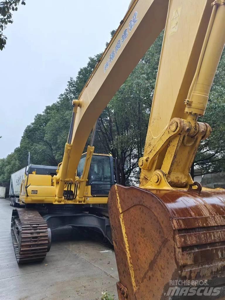 Komatsu PC 400 LC-8R حفارات زحافة