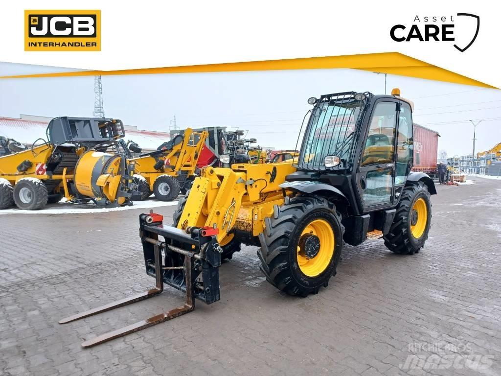 JCB 531-70 مناولات متداخلة