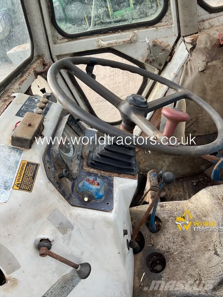 Ford COUNTY 1164 الجرارات