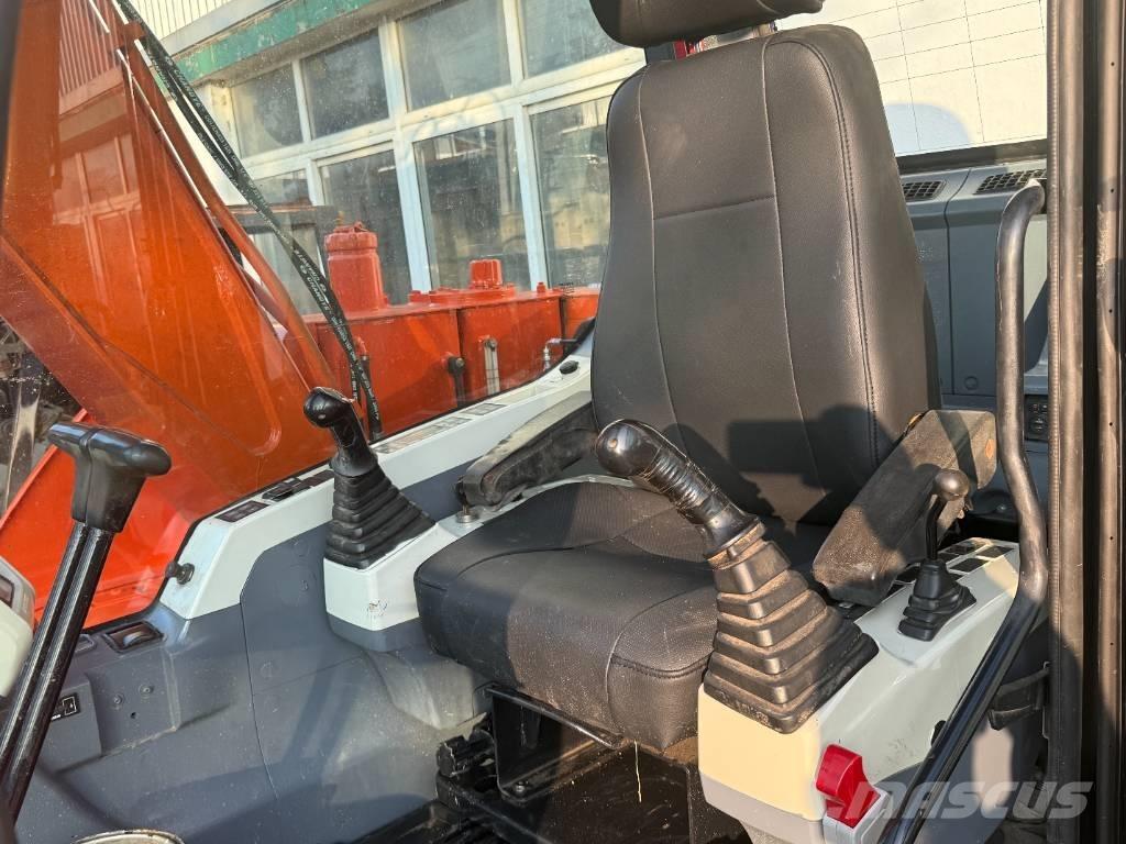 Doosan DX 75 حفارات زحافة
