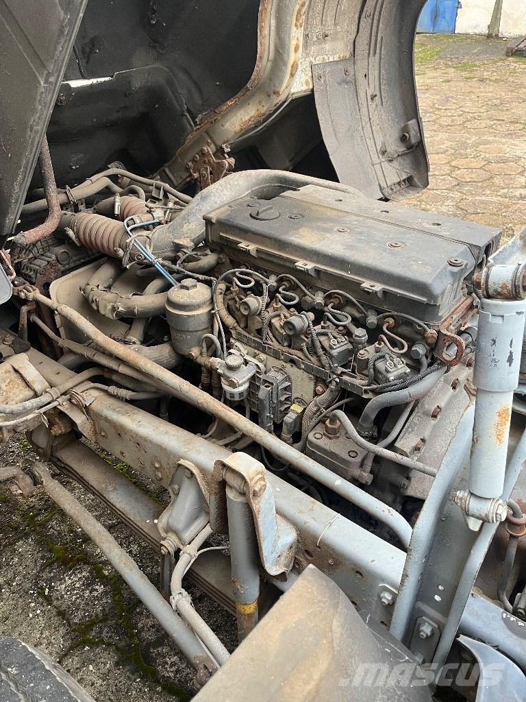 Mercedes-Benz 814 شاحنات مسطحة/مفصلية الجوانب