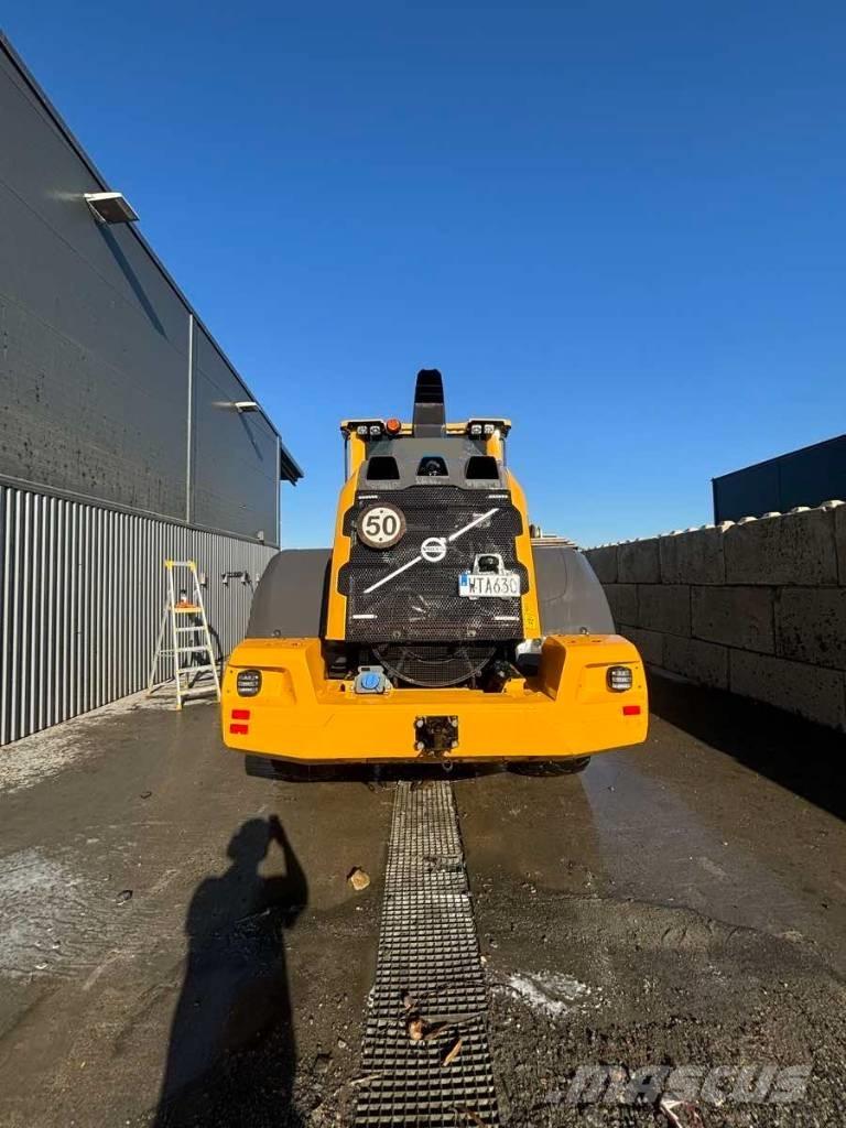 Volvo L 90 H لوادر بعجل