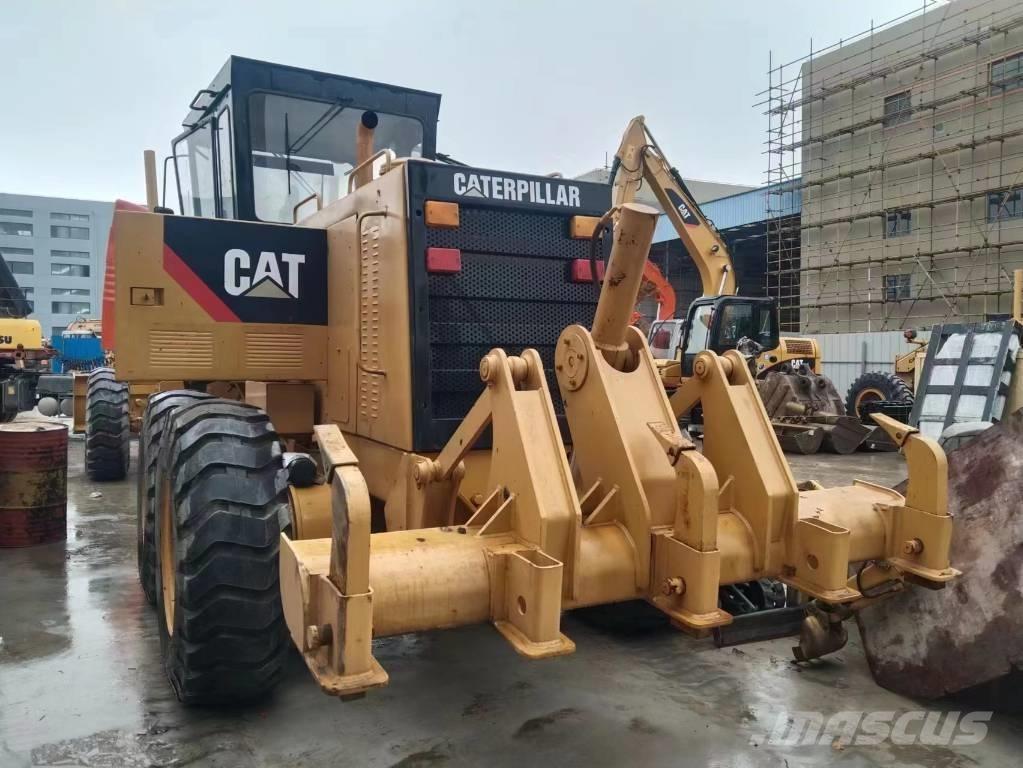 CAT 140 H معدات تمهيد الطرق