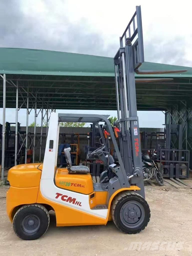 TCM FD 30 شاحنات الديزل