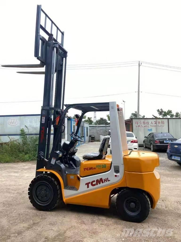 TCM FD 30 شاحنات الديزل
