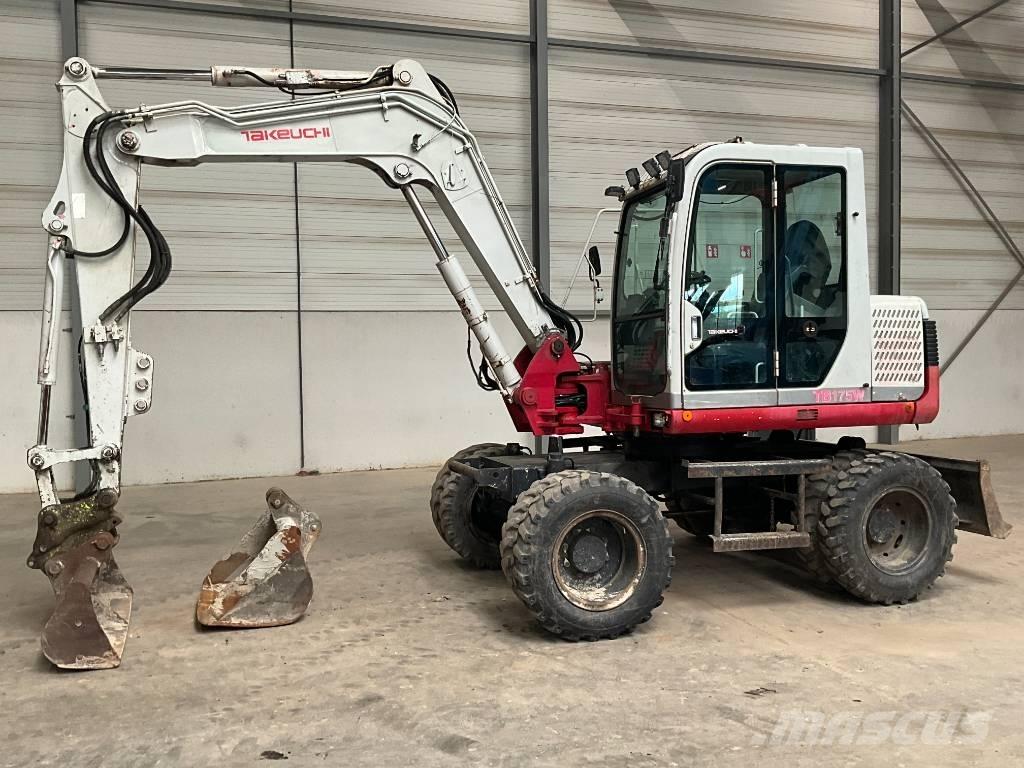 Takeuchi TB 175 W حفارات بعجل