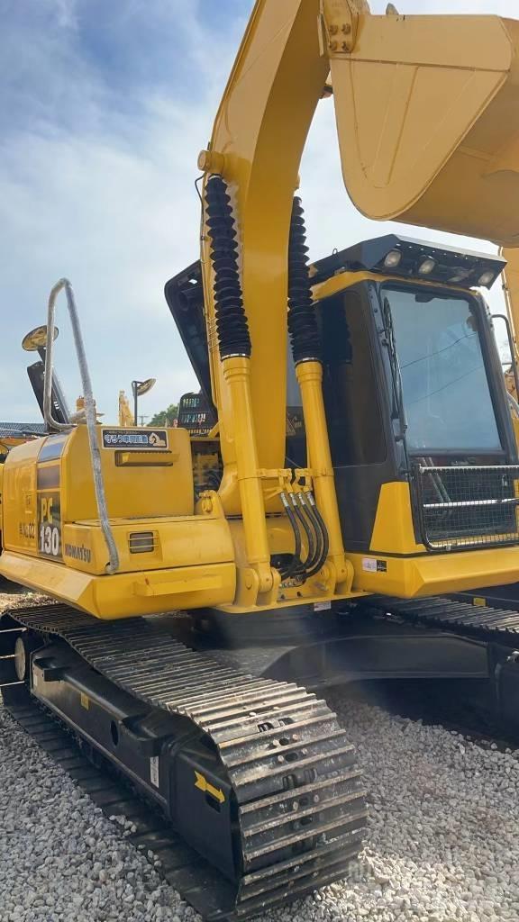 Komatsu PC 130 حفارات وسط 7 طن - 12 طن