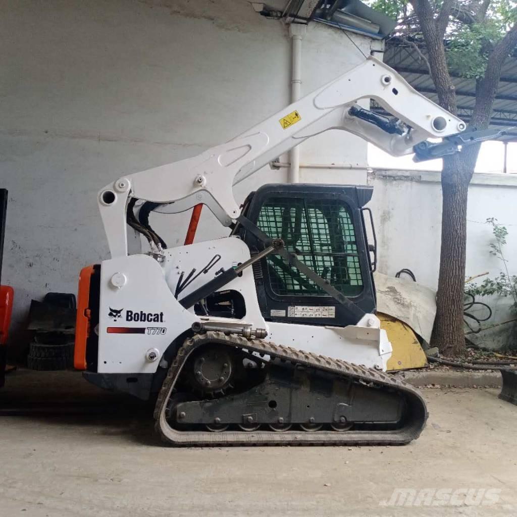 Bobcat T 770 لوادر انزلاقية التوجيه